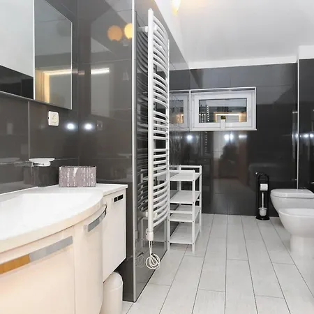 Apartment By The Sea - 16211 Trogir